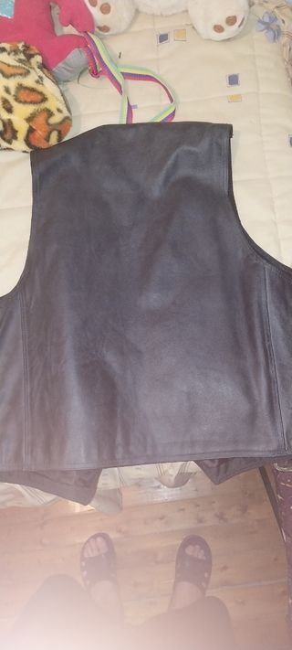 Chaleco piel negro XL - 46