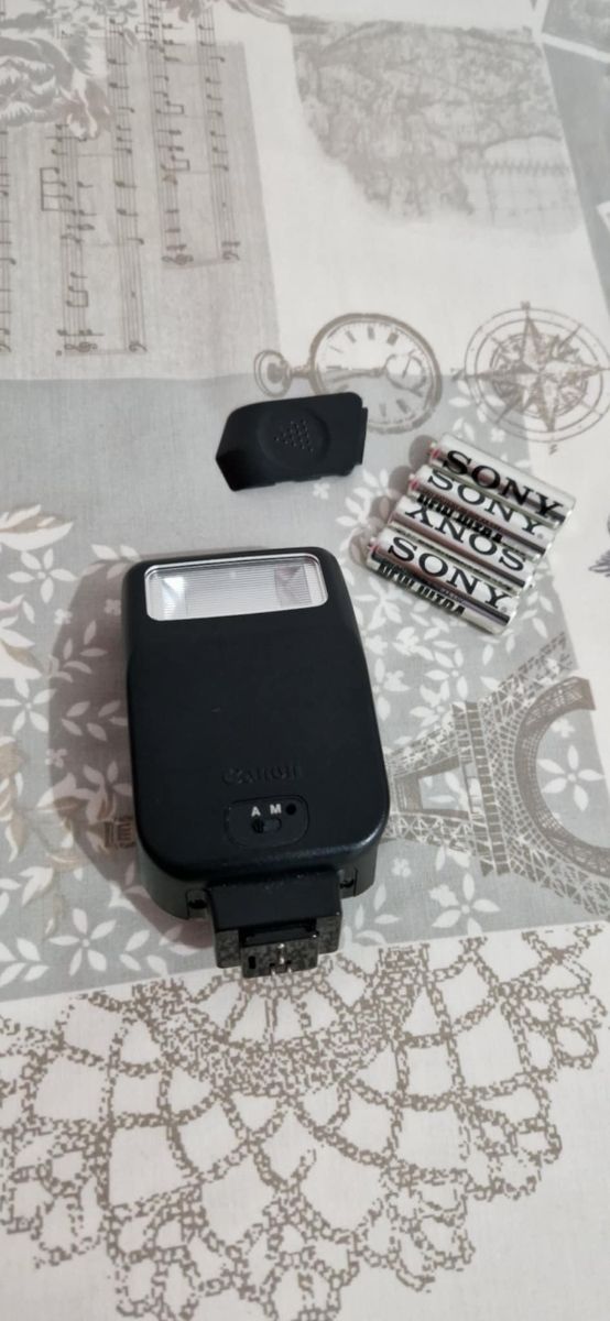 Flash Canon Speedlite 200M