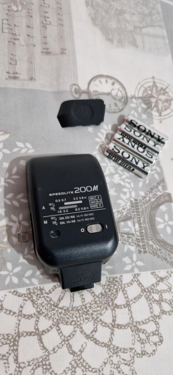 Flash Canon Speedlite 200M