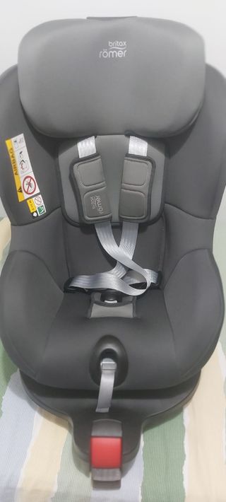 Britax Römer Dualfix M i-Size 450€ las dos sillas
