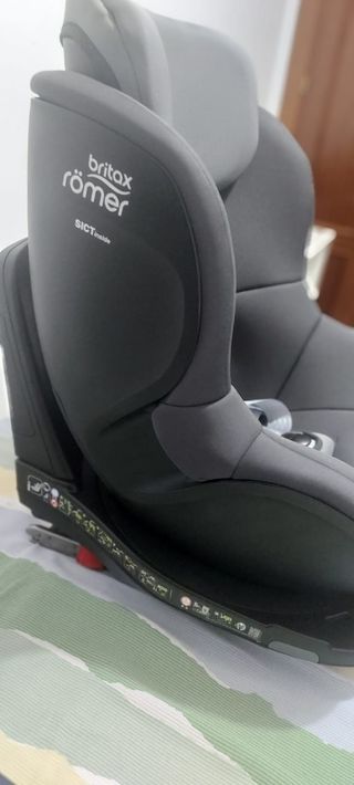 Britax Römer Dualfix M i-Size 450€ las dos sillas
