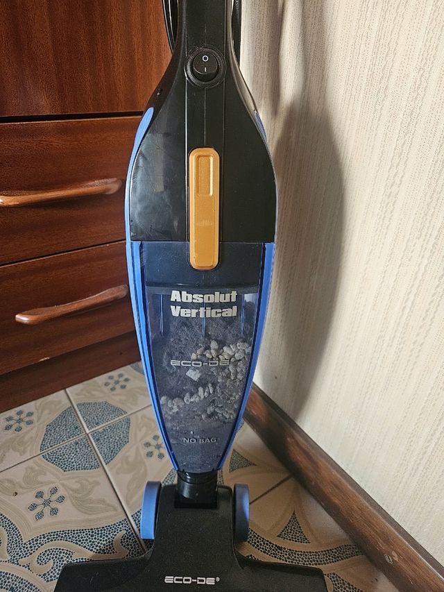 Aspiradora vertical Multi-ciclónica