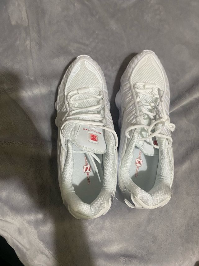 Zapatillas Nike Shox blancas Nuevas