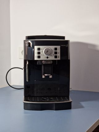 Cafetera Delonghi Magnifica S