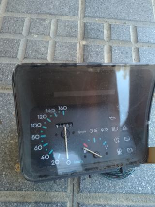 Cuadro instrumentos Seat Marbella