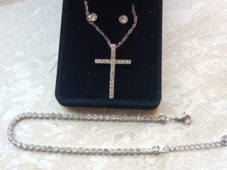 Set Gioielli: Collana, Bracciale, Orecchini