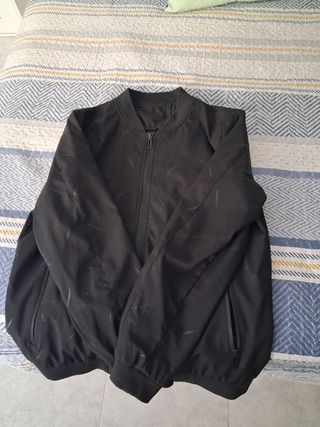 Chaqueta bomber negra