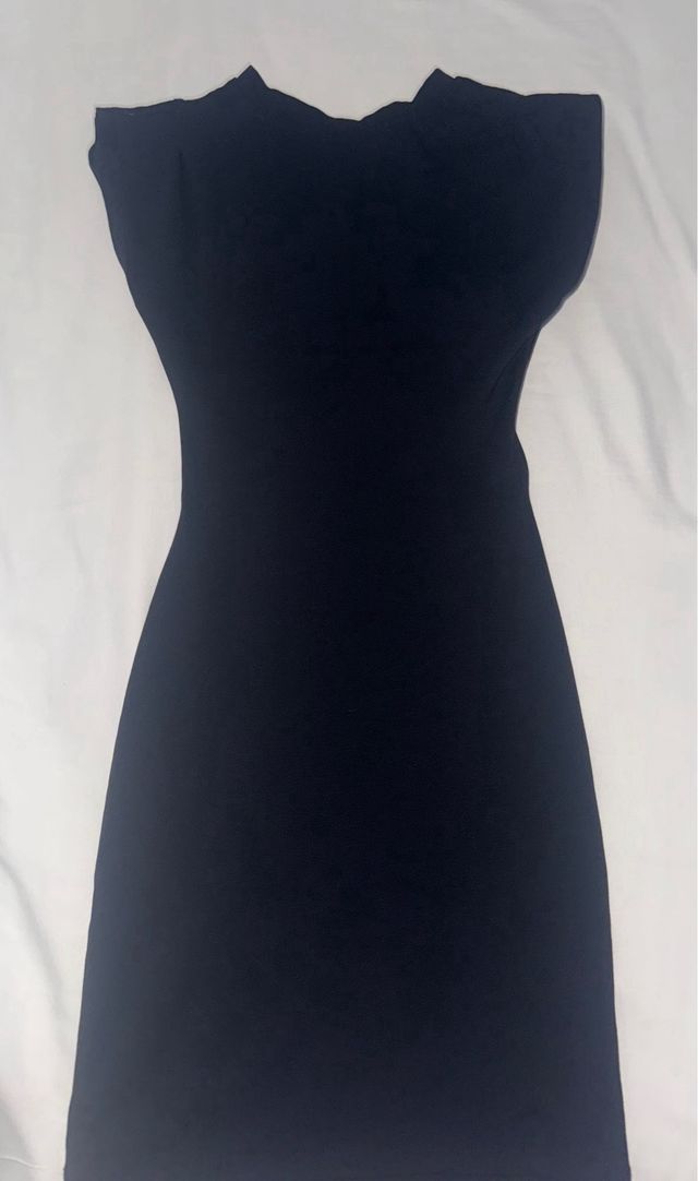 Bershka Vestido negro mini abertura