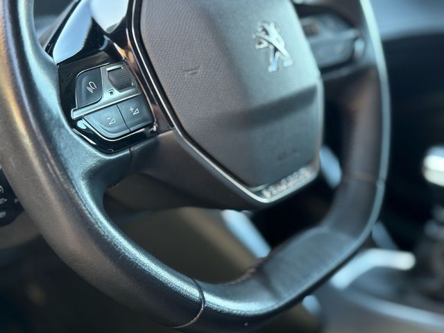 Peugeot 2008 Allure 2021
