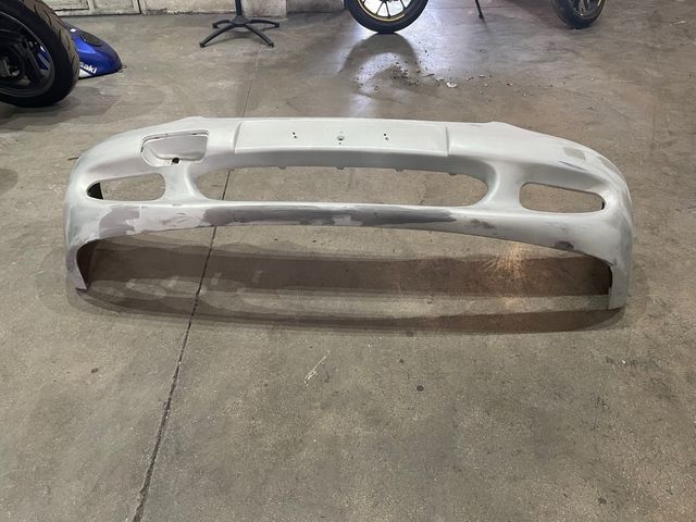 Paragolpes Ford Escort delantero