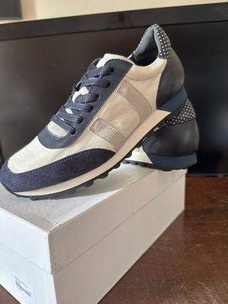 Tênis Ungaro 40 - Azul e Branco