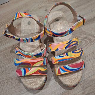 Sandalias multicolor plataforma