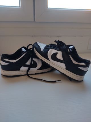 Nike Dunk Low - Zapatillas blancas y negras