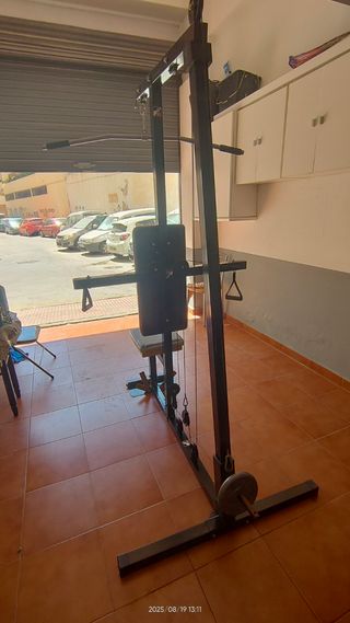 Máquina gimnasio multifunción