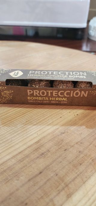 Incenso de limpeza em "bombinha" da marca sagrada