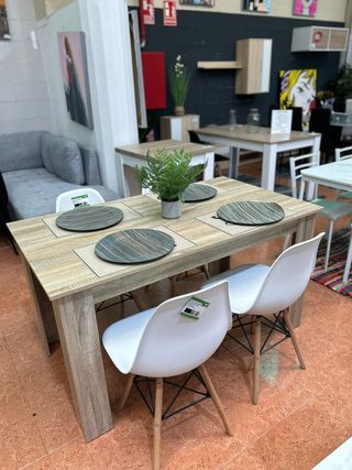 Mesa comedor + 4 sillas