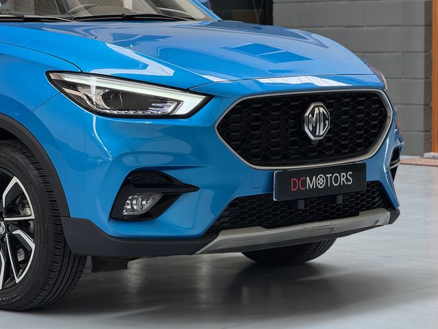 MG ZS 1.5 LUXURY