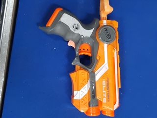 Nerf Firestrike Elite - Pistola