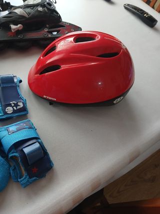 Patines Oxelo, protecciones y casco