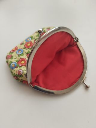 Monedero floral vintage