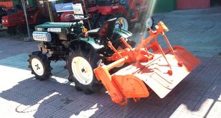 Tractor Kubota B7000 4x4 con rotovator