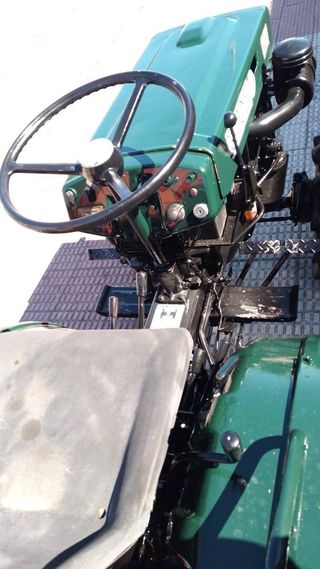 Tractor Kubota B7000 4x4 con rotovator