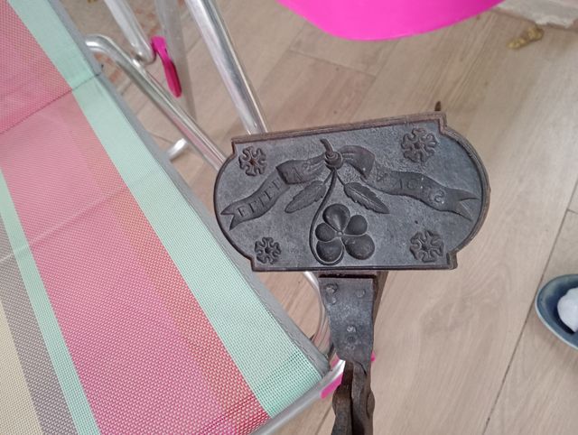 Hostiario hierro forjado antiguo