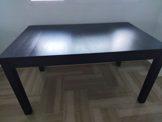 Mesa extensible Ikea negra 140-220cm