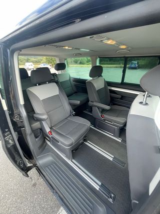 Volkswagen T5 Multivan 2.0 TDi