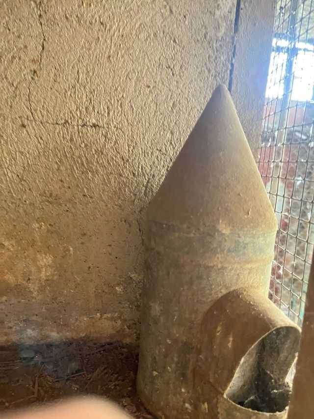 Bebedero palomas antiguo