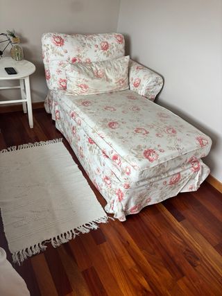 Chaise Longue floral - Beige con flores rosadas