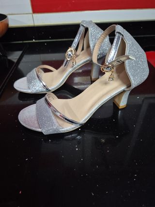 Zapatos plata fiesta