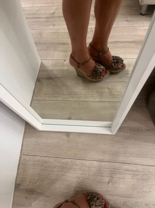 Sandalias Nolita cuña Marrón