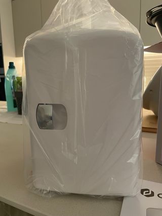 Nevera portátil / Mini fridge A ESTRENAR