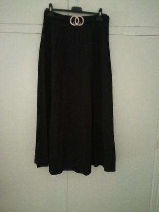 Falda midi negra cinturon
