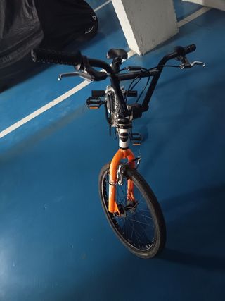 BMX Bicicleta circuito (VENTA SOLO EN PERSONA)100€