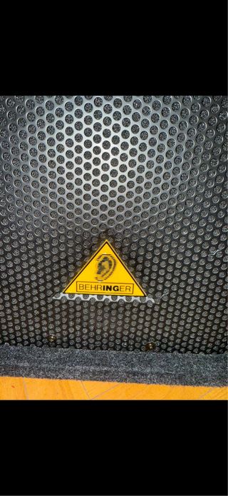Altavoz Behringer B1220 PRO