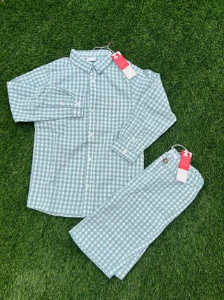 Conjunto camisa e calção xadrez - 8/9 anos