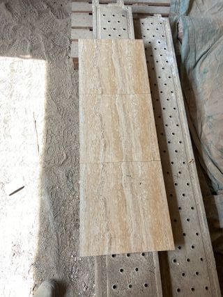 Suelo cerámico 150 m2 – Oportunidad