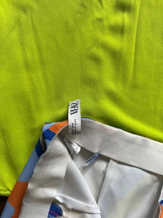 conjunto de Zara 
venía sin el bodi,lo he añadido 