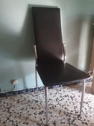 4 Sillas Comedor de Piel Sintética.