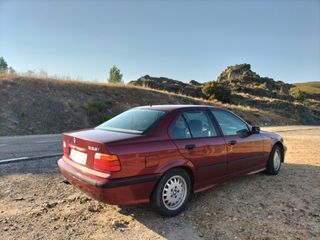 BMW 325i - año 1992