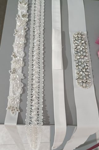 4 Cinturones novia/fiesta blancos