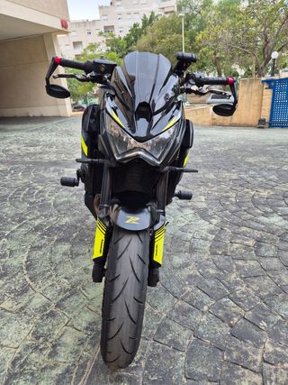 Kawasaki Z800 - full
