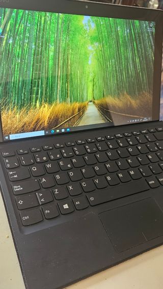 Lenovo Miix 510 - Tablet/PC portátil 