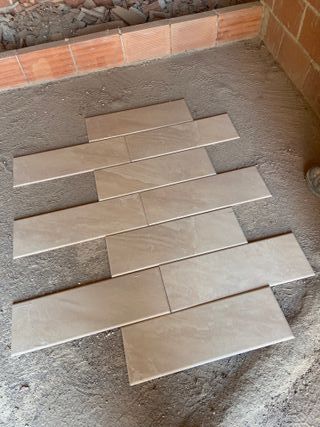 Azulejo beige con bisel 20x60 – 40 m2 disponibles