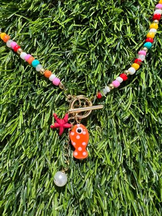 Colar miçangas colorido