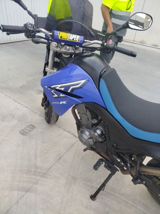 Yamaha XT660R azul 23,500km