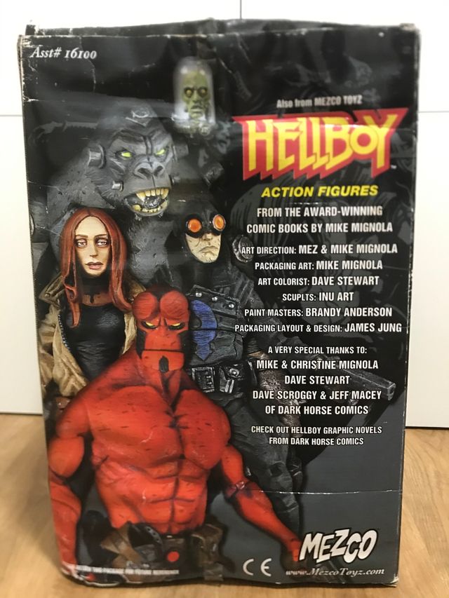 Hellboy Mezco Comic Version 46cm (Nueva)