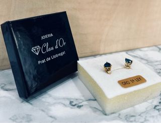 Pendientes topacio azul oro 18k